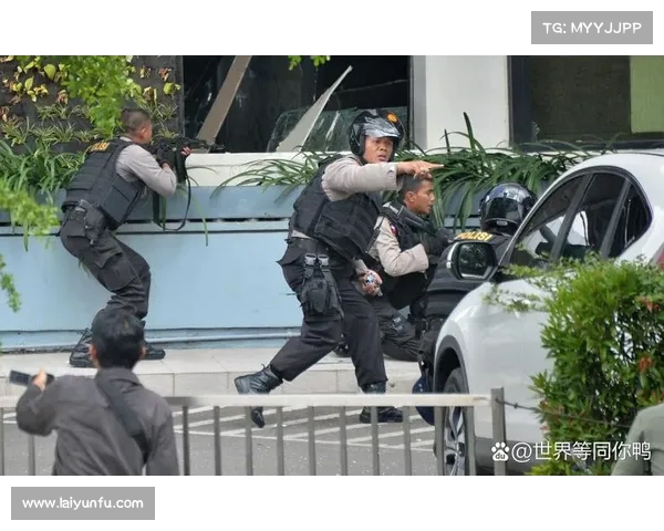 绿军夺冠引发波士顿混乱庆祝,警方处理多个事件被拘 绿军夺冠引发波士顿混乱庆祝,警方处理多个事件被拘